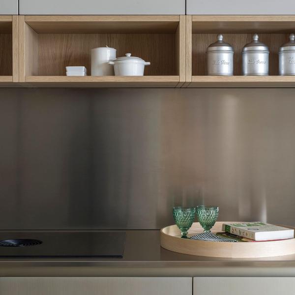 Almacenamiento a medida Diseño moderno Smart Kitchen Blanco Smart Cuarto de cocina de acero inoxidable