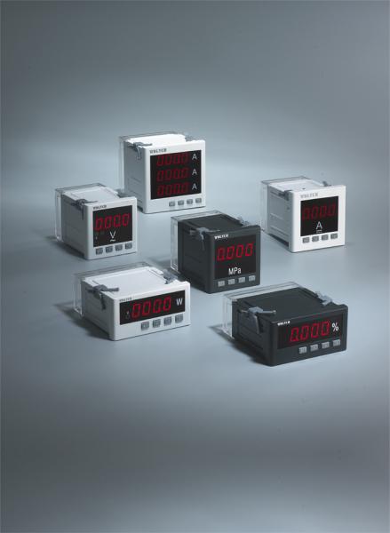 72*72mm Digital Pressure Meter , Digital Water Pressure Gauge With Transducing Output