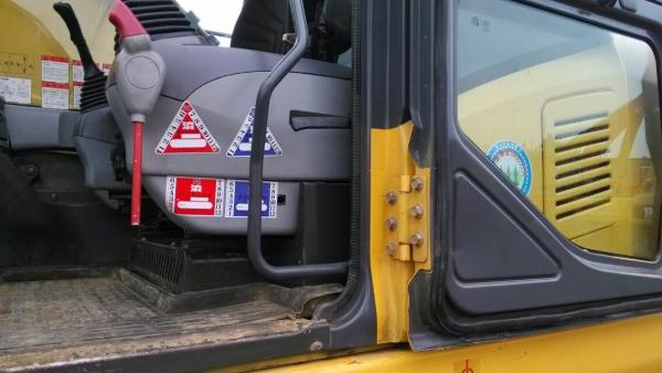 Used KOMATSU PC300-7 excavator