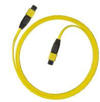 1M unimodal ou à plusieurs modes de fonctionnement, 3M, 5M, corde de correction optique adaptée aux besoins du client de fibre de la couleur MPO de Yelow