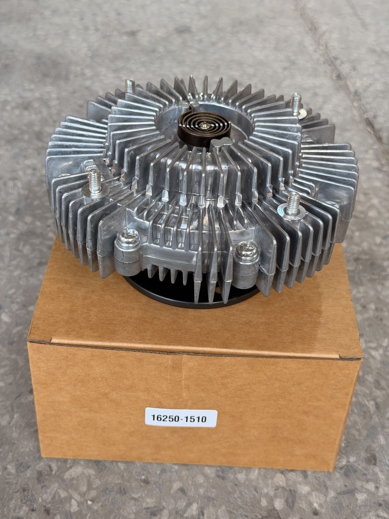 16250-1510 Fan clutch FOR HINO 