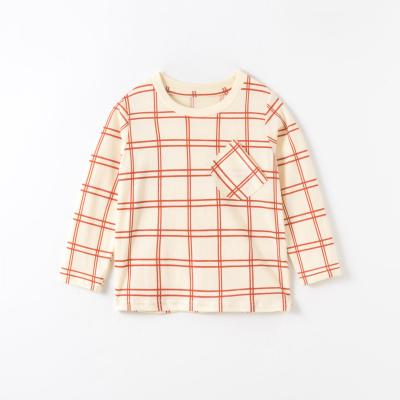 A roupa das crianças longas da mola da luva