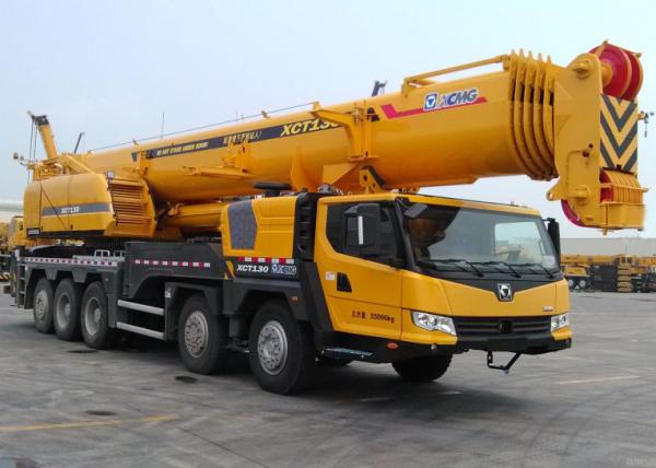 130 Ton Construction All Terrian crane equipment XCT130 , 80km / h
