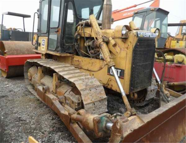 Used bulldozer D5, D6D with LGP Shoes/Bulldozer CAT D6D LGP With Pads For Sale