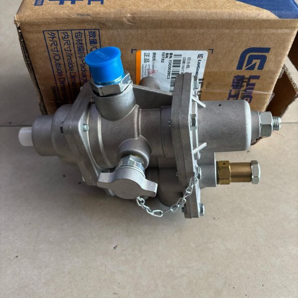 Fuel Water Separator Combination Valve 13C0026C3 For LiuGong 380 Wheel Loader