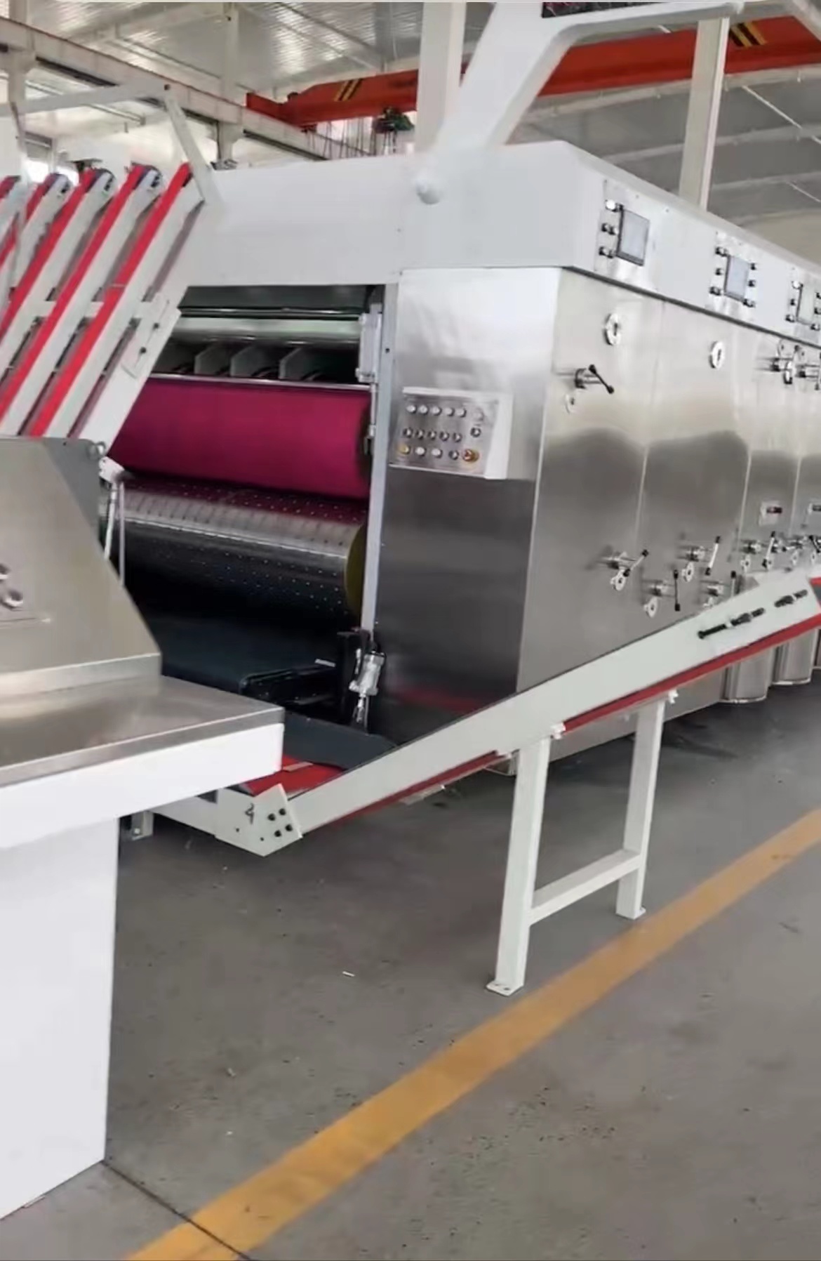 Semi автоматическая рифленая коробка делая машинное оборудование Flexo печатая Slotter умирает резец