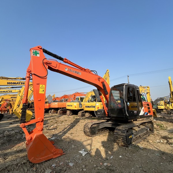 ZX120 Hydraulic Old Hitachi Mini Excavator 12Ton Crawler Heavy Machinery