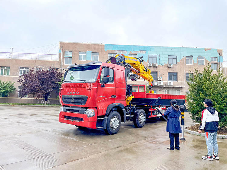 Китай Howo 6x4 380hp складной кран с грузовым грузовиком 14/ 16 тонн телескопический бум монтированный кран Хорошая цена