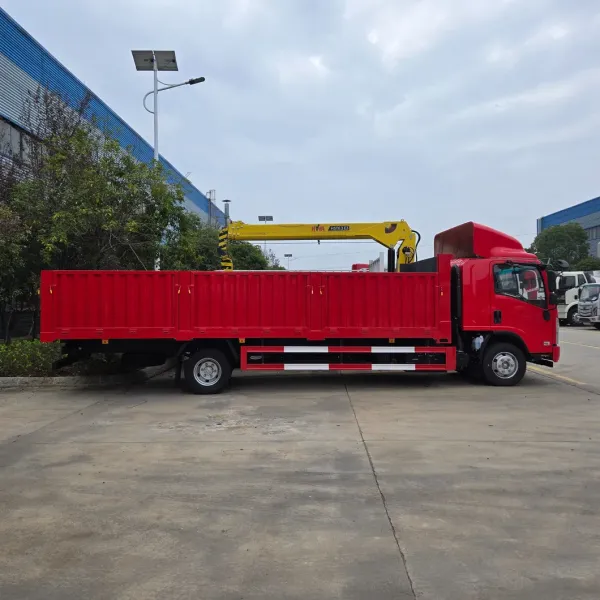Isuzu 700p 4X2 Drive General Cargo Truck Price /The Length of The Container Is 6 Meters.
