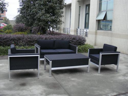 All Weather White Outdoor Rattan Sofa For Garden / Patio / Bar