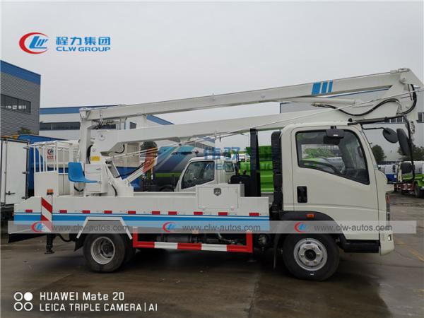 mètre Cherry Picker Truck de 90km/h SINOTRUK HOWO 14