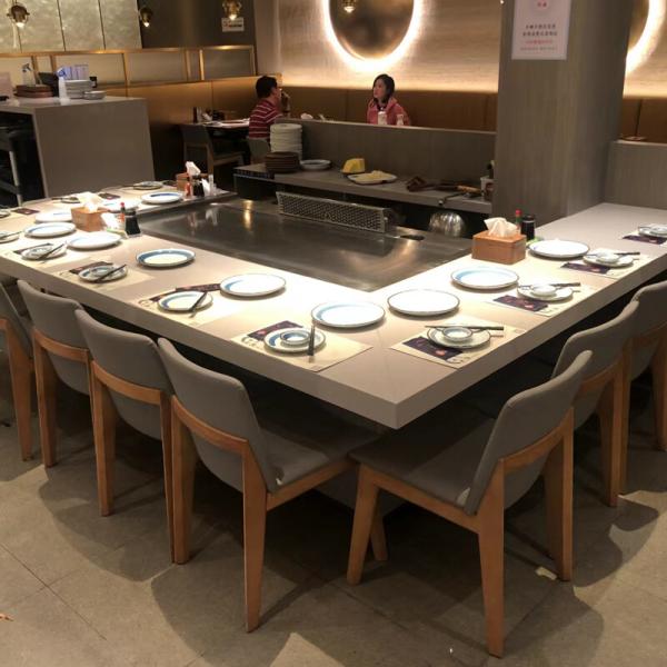 Tabela de Crystal Plate Restaurant Hibachi Grill com o calefator elétrico do tubo