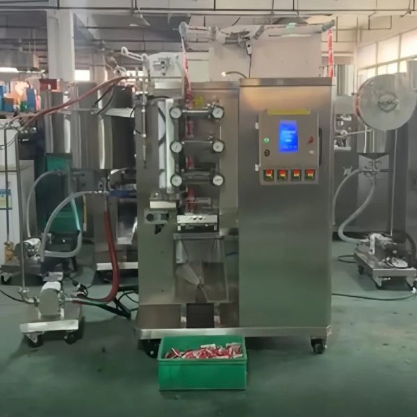 CE Certified Sauce Packing Machine High Speed Continuous Filling And Packaging Machine