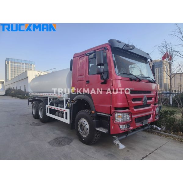 Reliable 6X4 20000Liters SINOTRUK HOWO Water Sprinkler Truck For Tanzania