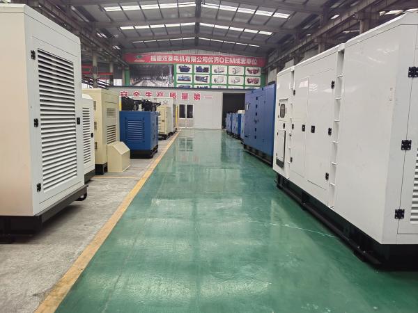 100/150/200/250/300/400/500 kVA Kw geradores diesel silenciosos com método de resfriamento por água