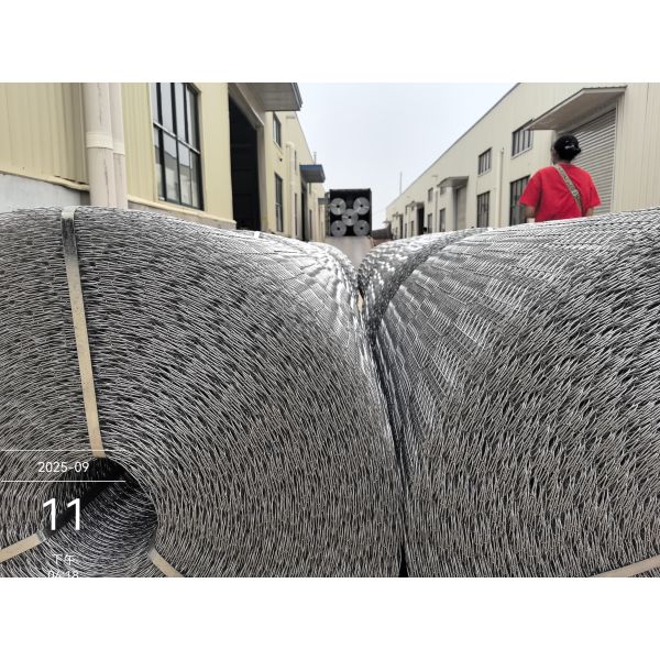 Metal Welded Wire Screen Subsea Offshore Everglades Oil Gas Pipeline Reinforcement Mesh