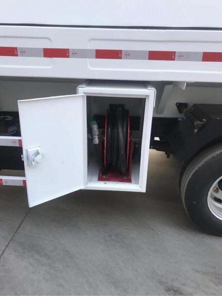 Howo 3cbm 5cbm Small Fuel Tanker Truck Petrol Tanker Lorry