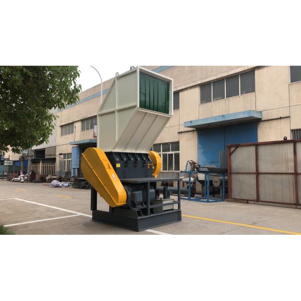 Big output, high efficiency, automatic plastic bottle crusher