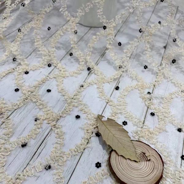 Вышитая морщинка Тюль марли ткани 3D сетки шнурует чистую ткань мягко