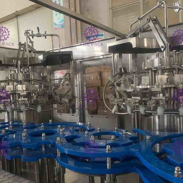 Non Gass Liquid Bottle Filling Equipment 7.5kw 3200 * 2580 * 2000