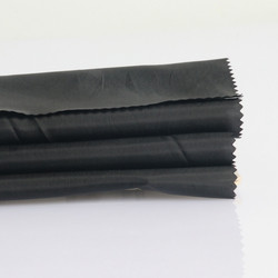 Making fabrics for casual wear  sportswear and children's wear for LINING Sustainable fabrics 100% RPET taffeta factory