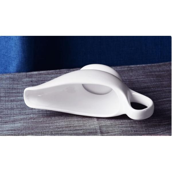 Irregular SAVALL White Porcelain Gravy Boat Ceramic Gravy Jug