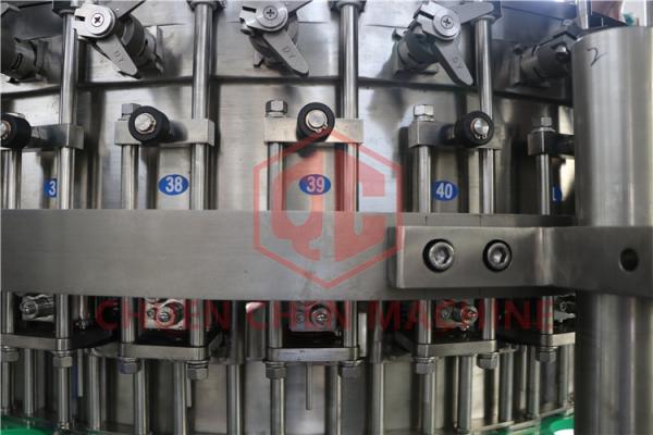 Double Vaccum Plastic Bottle Carbonated Beverage Filler With Counter Pressure Method
