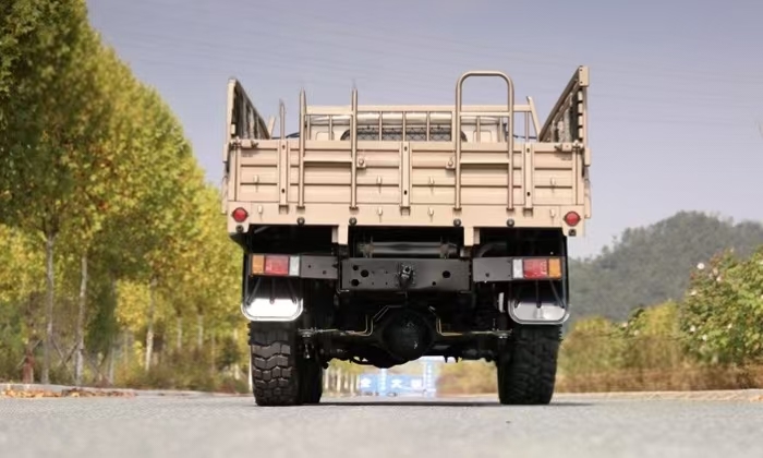 Dongfeng EQ2082 6x6 Off-road Cargo Truck, Champagne Color