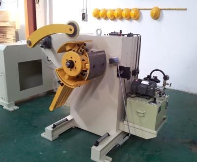 Máquina automática de Decoiler da chapa metálica hidráulica para a bobina de aço