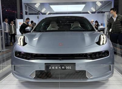 Performance pure de long terme des voitures 546-1032KM d'Ev de l'argent 2023 de Zeekr 001 haute