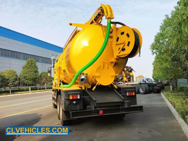 ISUZU GIGA Waste water Vacuum Truck 460hp 6x4 Heacy Duty 25ton
