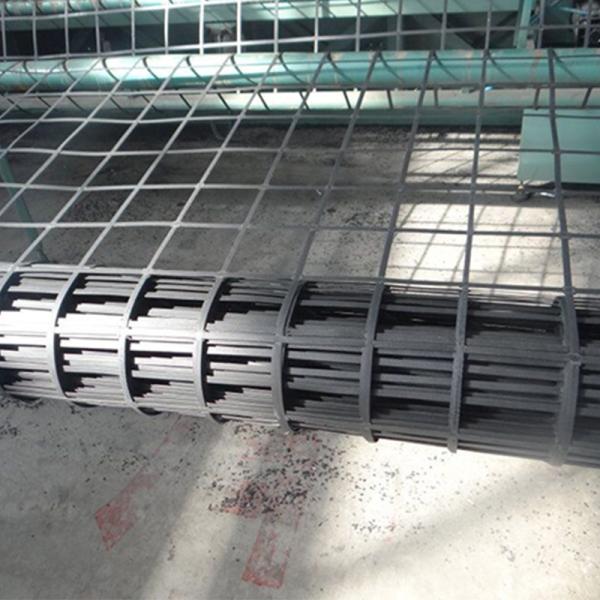 High Tenslie Strength Biaxial Welding Steel Plastic Composite Earthwork Geogrid For Soil Stabilization Anti-Erosion Feature