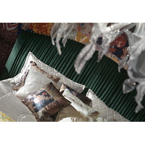 Modern Luxury Italian Bed High Back Sectional Contemporary Bedroom Sets