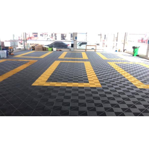 Interlocking Plastic PP Carwash Grating Floor 1.8cm Thickness for Garage Decking Tiles
