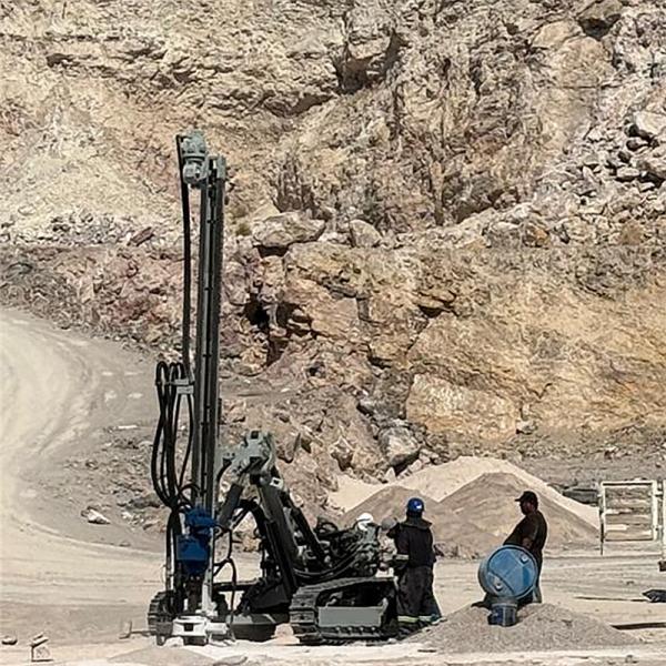 Pneumatic Drilling Rig Mining DTH Drilling Equipment Surface Blast hole Drilling Rig