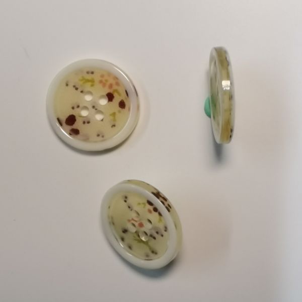 Customizable 8mm - 28mm Resin Buttons Mixed Color For Fashion Garments