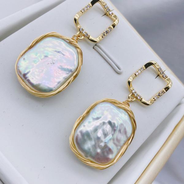 Natural Baroque Pearl Earring Hot Irregular Pearl Earrings for Women Baroque Simulated Pearl Charms Statement Earrings