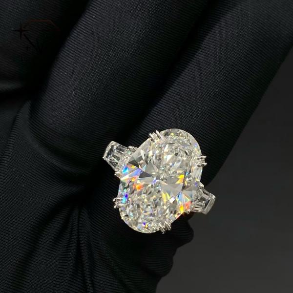 Luxuryshine Ovale coupé VVS/VS Laboratoire Diamant 10CT Solitaire Ring 18K or massif bijoux personnalisés avec certificat IGI