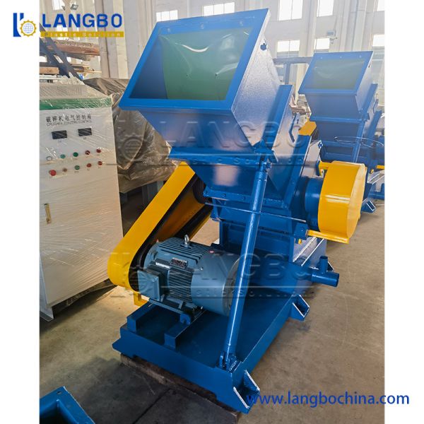 Waste Plastic Pet Bottle /Drum/Pallet/PP PE HDPE/LDPE/Rubber/Lump/PVC Pipe/PE Film/Jumbo Woven Bags/Garbage Crushing Crusher Recycling Plant Washing Machine