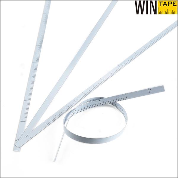 le ruban métrique en acier fait sur commande de cuisson blanche de largeur de 6mm disparaissent pour l'ODM de mesure de base-ball