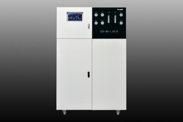 3T/H 304 Stainless Steel Reverse Osmosis Water Plant Plus And Play Pre-engineered Design