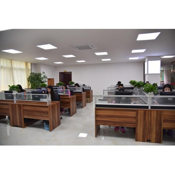 Reloj de cobre amarillo de Japón Movt del cuarzo del oro con el corchete de acero inoxidable