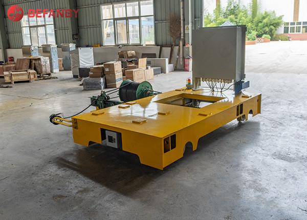 Structure en acier à l'intérieur Tables élévatrices Ciseaux hydrauliques