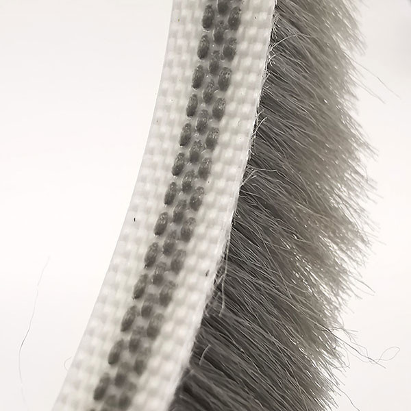 Шерсти прокладки окна склада винила и погоды двери складывают доказательство 6×18mm ядровое