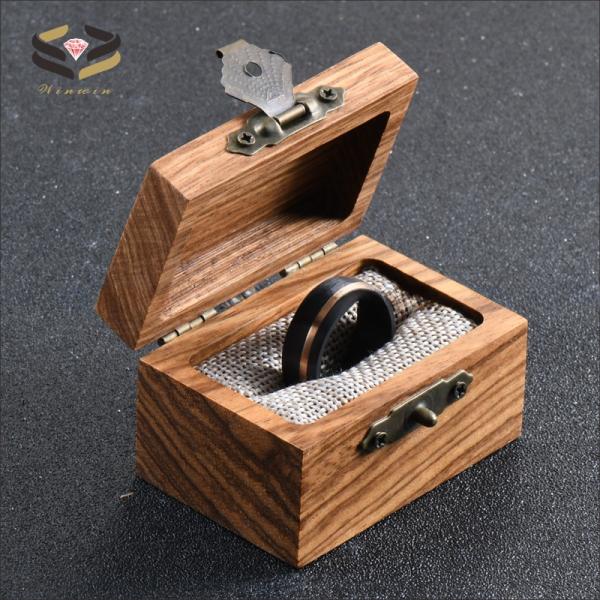 Anillo de boda para hombre con incrustaciones de círculo de oro rosa y fibra de carbono negro de 8 mm para compromiso