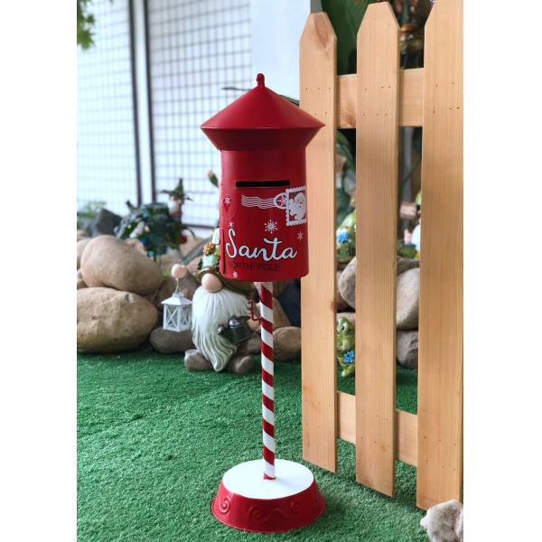 Положение коробки столба Санта металла на открытом воздухе искусства двора металла рождества современное