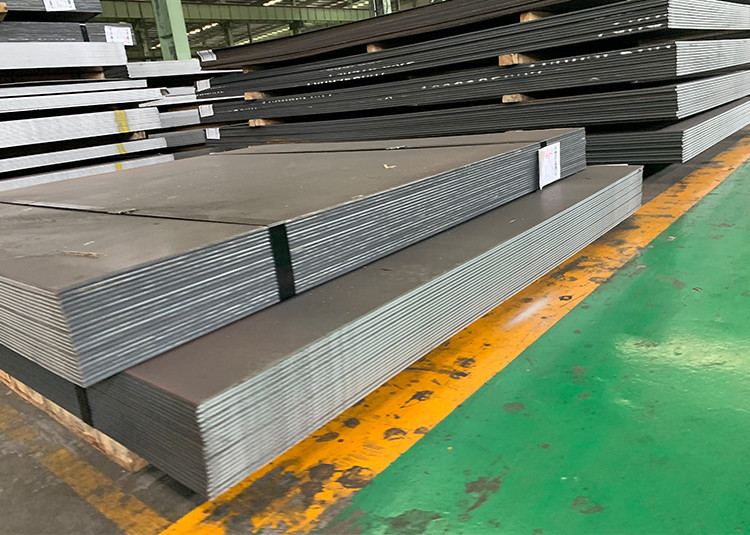 Механическая стальная пластина ширины 10mm P355QL2 2000mm отрежет по заданному размеру стандарт ASTM