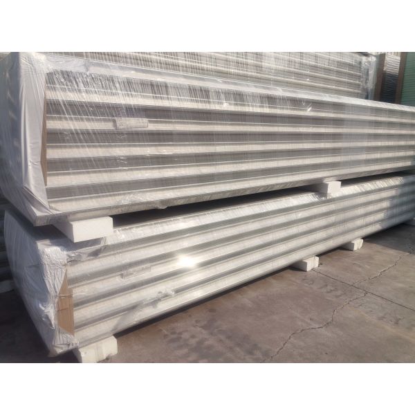 Light Weight Corrosion Resistant PIR Roof Panels with Thermal Conductivity ≤0.02W/m·K for Industrial and Commercial Use