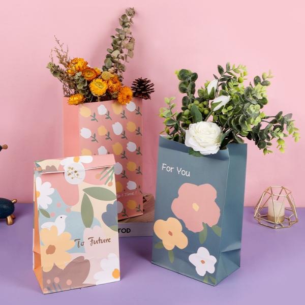 Custom gift bag Valentine's Day birthday gift bag Kraft paper bag Birthday gift packaging bag Storage paper bag