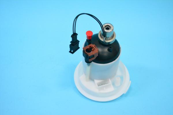 Standard Size S2 WGC500150 Land Rover Fuel Pump